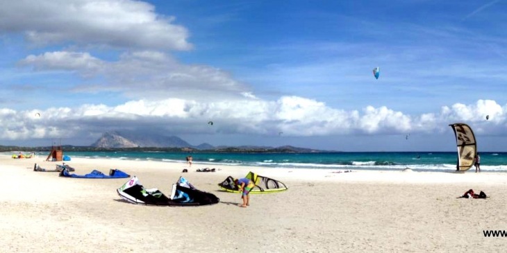 San Teodoro, Strand La Cinta mit Blick auf die Isola Tavolara