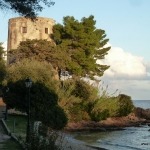 am Meer der Sarazener Turm