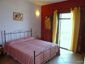 Doppelbett, Casa Mare e Collinas, Schlafzimmer