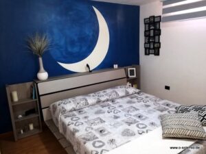 Schlafzimmer mit Doppelbett, Vista panoramica