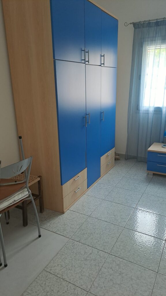 Kleiderschrank, Mare e monti, EG, rechts Kleiderschrank