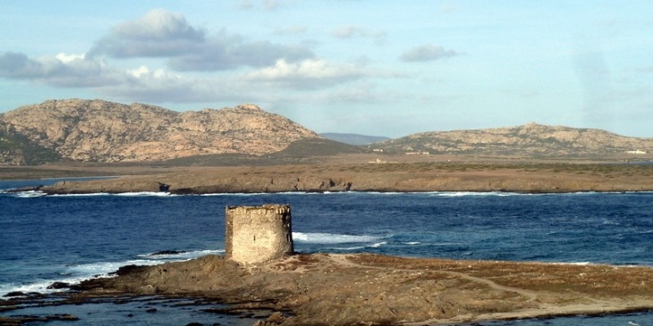 Asinara im Hintergrund