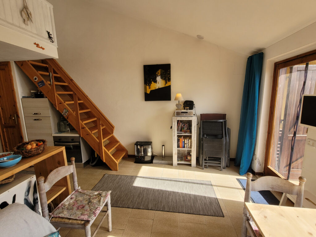 Treppenaufgang zum zweiten Schlafzimmer Treppenaufgang zum zweiten Schlafzimmer