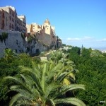Cagliari, immer wieder wundervolle Blicke auf ehrwürdige Häuser