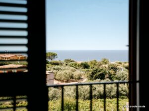 Blick aus Wohnzimmer Azzurro Vista, Sole