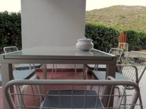 bestuhlte Terrasse Casa Elea in Geremeas due