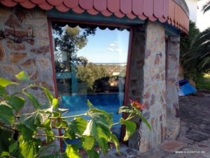 Ein - und Ausblicke im Garten der Villa Sa Petra Ruja