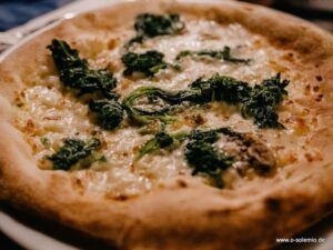 Pizza aus dem Steinofen - köstlich!