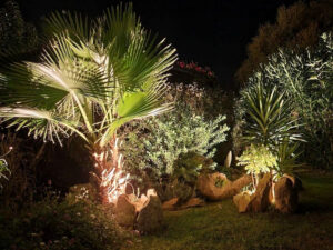 Abends schön illuminiert, Ferienhaus Agrustos mare, nahe Budoni an der Ostküste