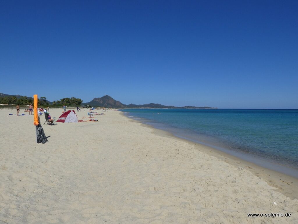 Costa Rei - kilometerlange weiße Traumstrände im Süden Sardiniens Costa Rei - kilometerlange weiße Traumstrände im Süden Sardiniens