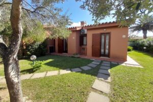 Hausrückseite-Ferienhaus-Vivi-Costa-Rei